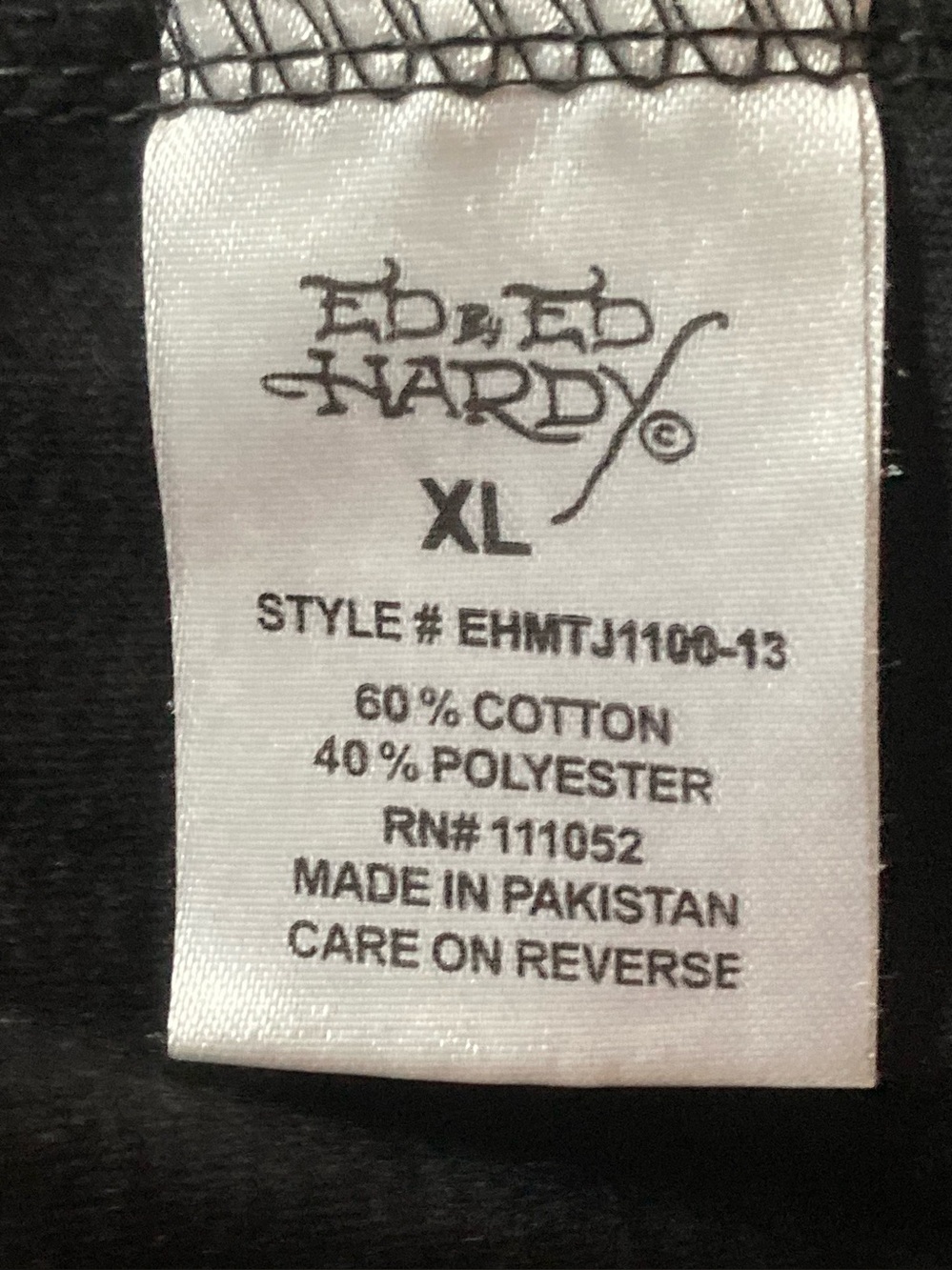 Ed Hardy Mens XL Black Tee with Red Rose, Green Leaves and Gold Script NEW - Picture 5 of 6